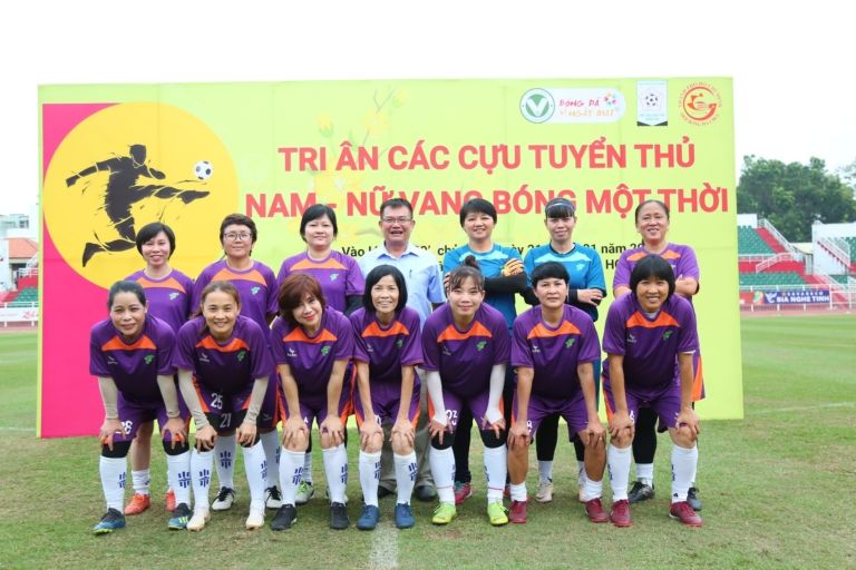 KAMITO XIN TRI ÂN VÀ TRAO QUÀ TẾT CHO CỰU TUYỂN  THỦ NAM - NỮ VANG BÓNG MỘT THỜI!