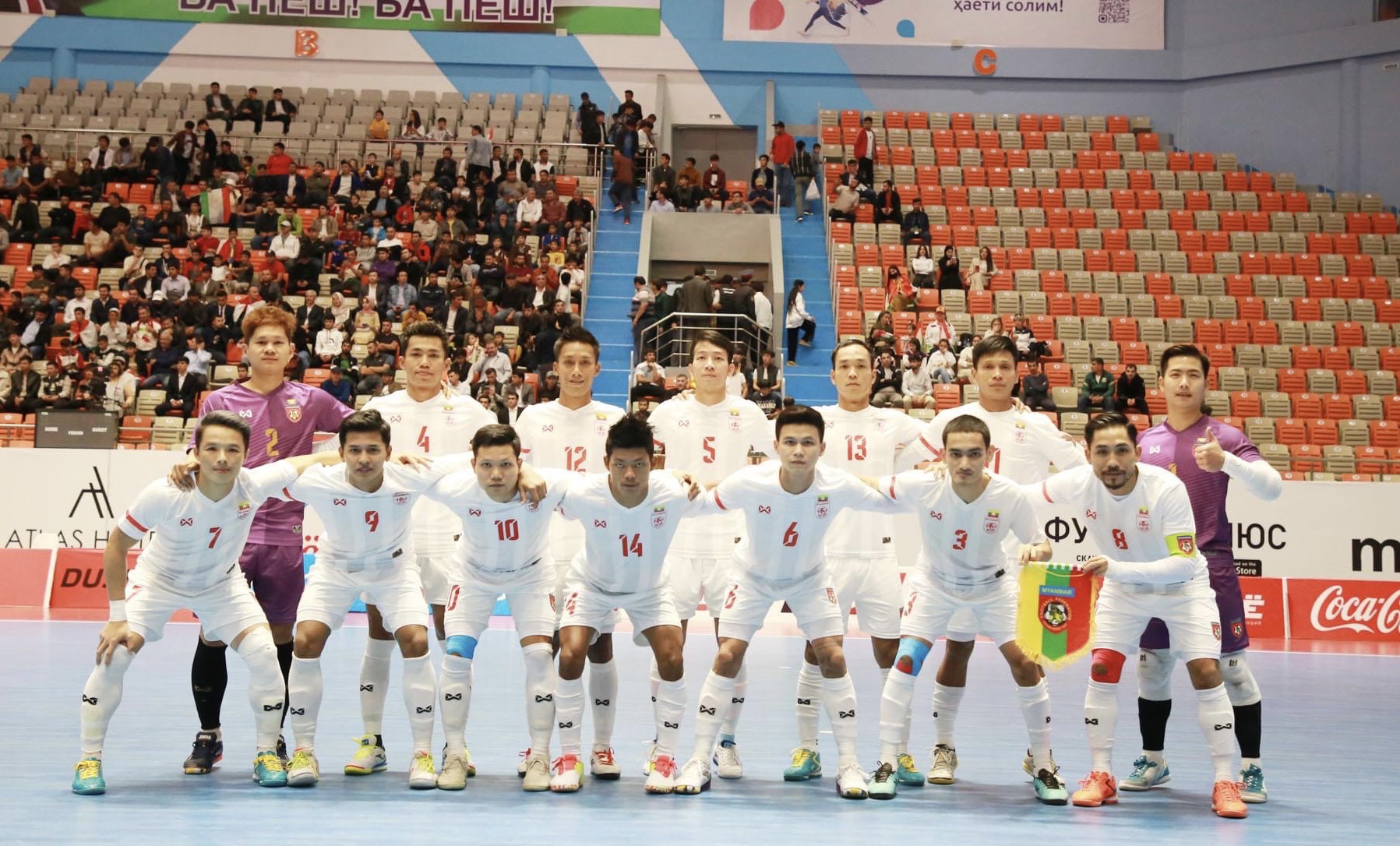 Giày bóng đá Kamito tỏa sáng cùng các tuyển thủ Futsal Myamar tại AFC Asian Futsal Cup
