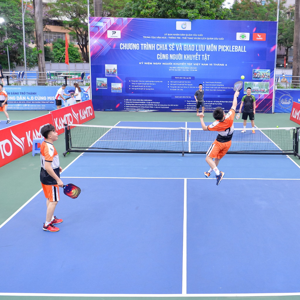 TOP NHỮNG DỤNG CỤ KHÔNG THỂ THIẾU KHI CHƠI PICKLEBALL