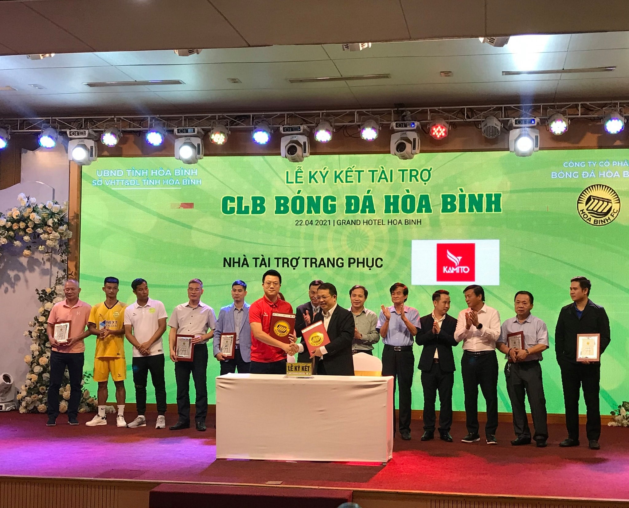 KAMITO CHÍNH THỨC TRỞ THÀNH NHÀ TÀI TRỢ TRANG PHỤC THI ĐẤU CHO HÒA BÌNH FC