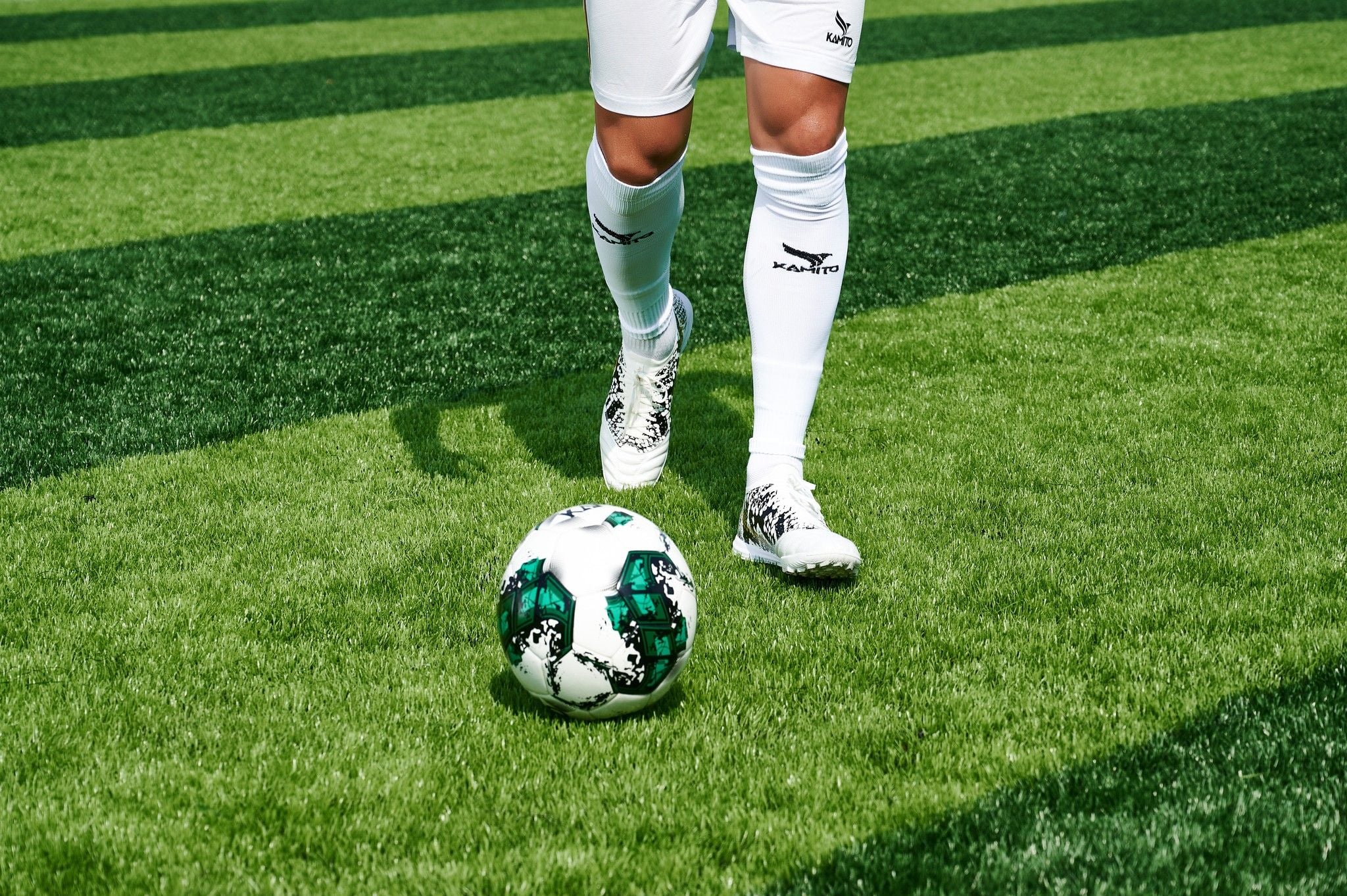 Điểm khác biệt giữa quả bóng Futsal và quả bóng đá sân cỏ