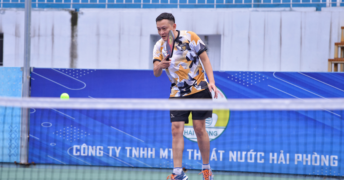 Cách thực hiện Kỹ thuật Backhand Pickleball Flick dễ hiểu nhất