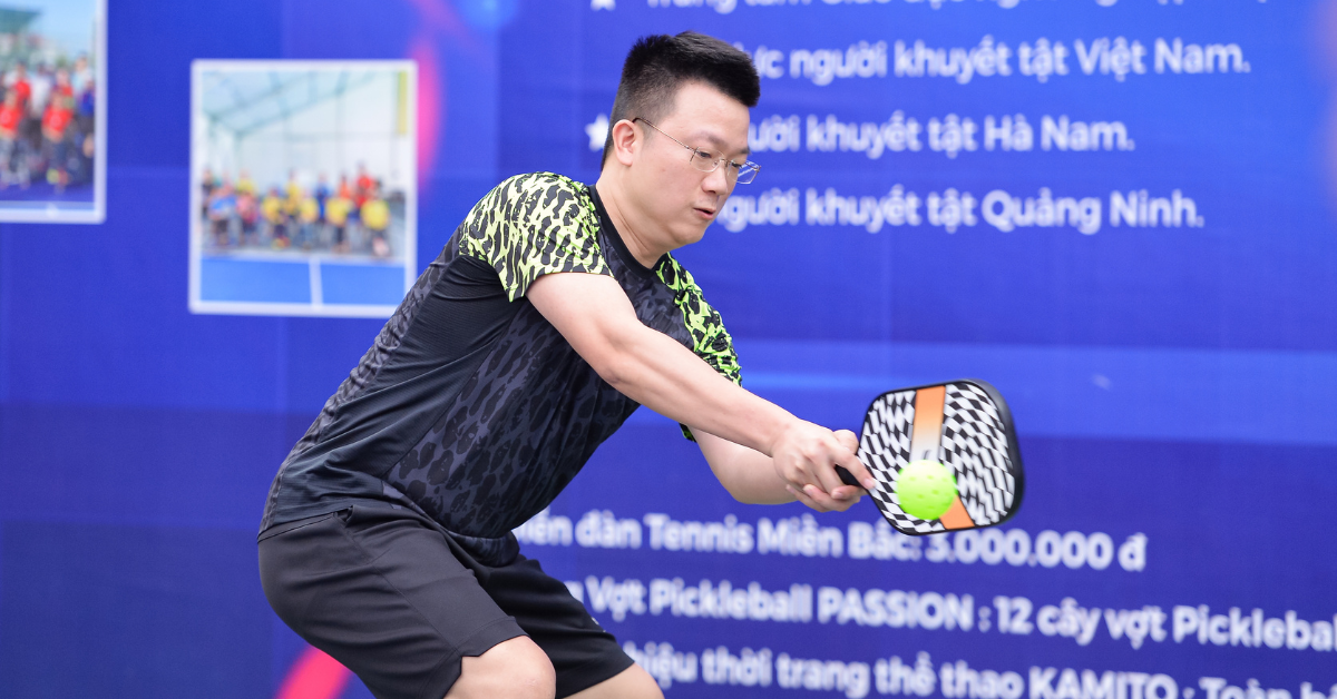 Cách thực hiện Kỹ thuật Backhand Pickleball Flick dễ hiểu nhất