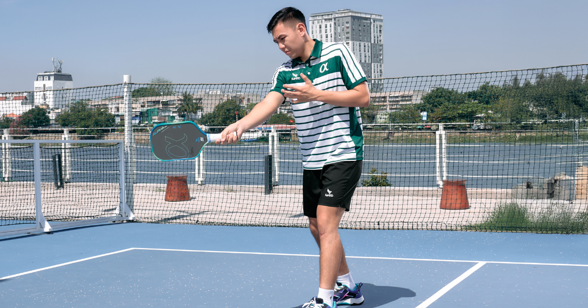 Hướng dẫn thực hiện kỹ thuật Forehand Pickleball Fakeout hiệu quả