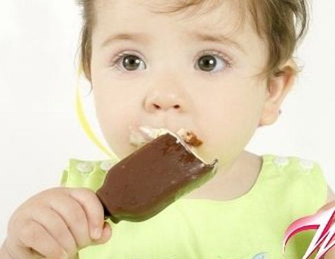 9 thói quen xấu ảnh hưởng sức khỏe răng miệng của trẻ 8
