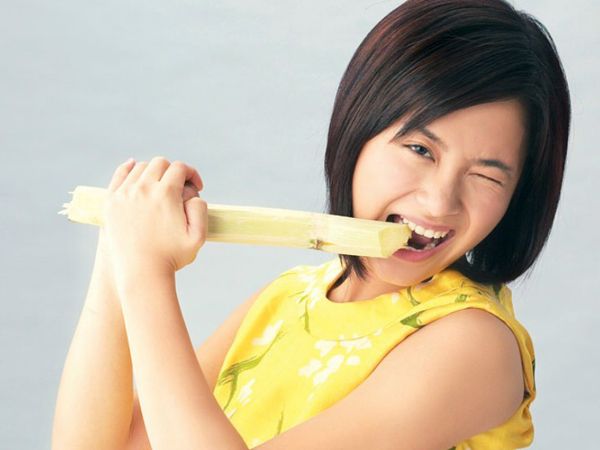 Bảo vệ răng miện bằng cách ăn mía