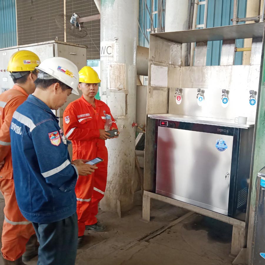 Xí nghiệp xây lắp Vietsovpetro lựa chọn máy lọc nước nóng lạnh công nghiệp DONGA