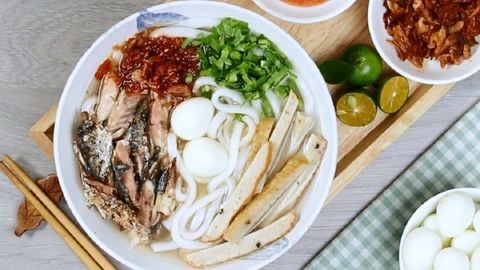 Cách nấu bánh canh chả cá đơn giản thơm ngon