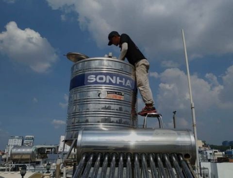 Hướng Dẫn Vệ Sinh Bồn Nước Inox Tại Nhà Nhanh, Sạch Và An Toàn