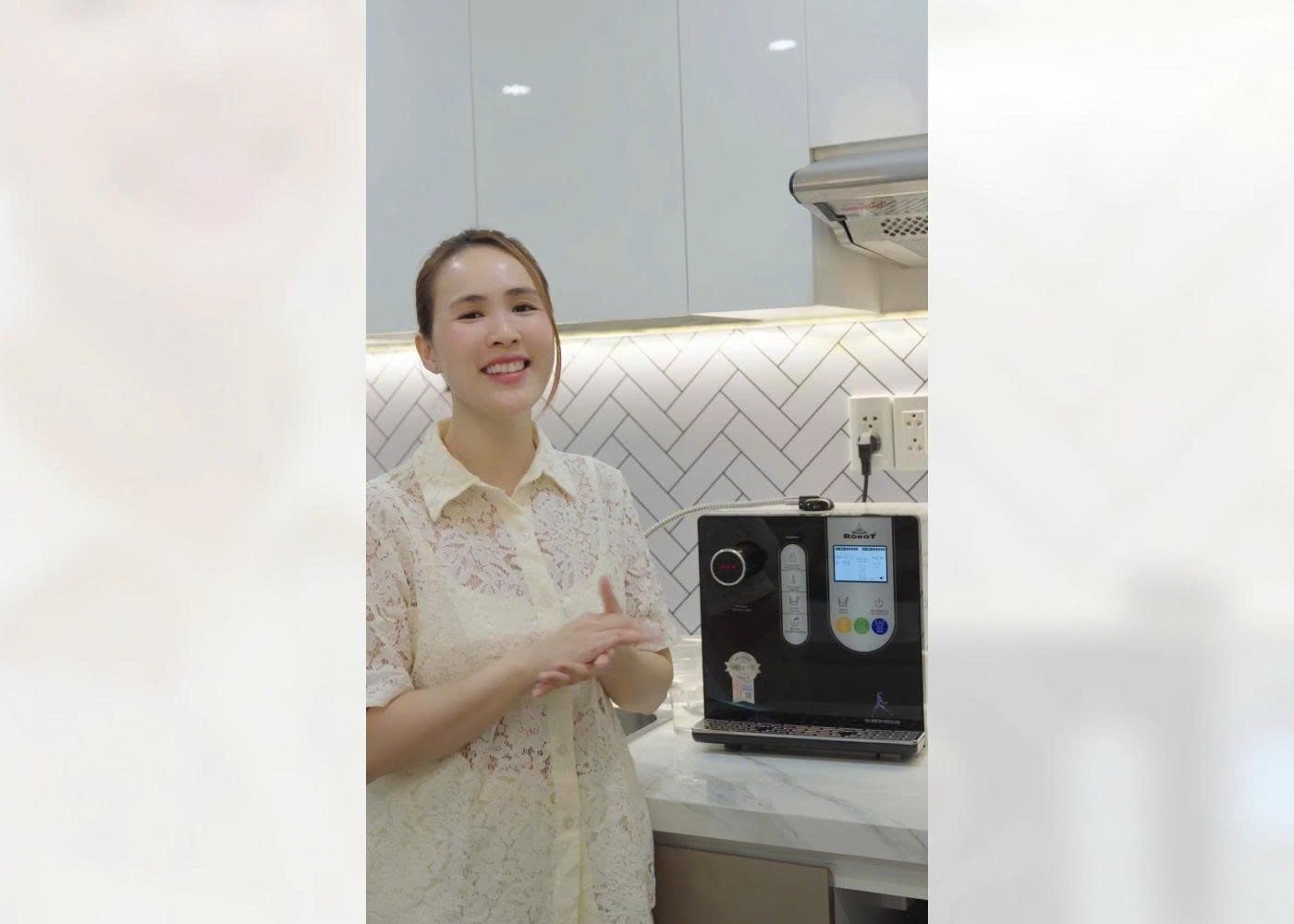 Trải nghiệm máy lọc nước ion kiềm ROBOT ionSmart cùng MC Bảo Anh