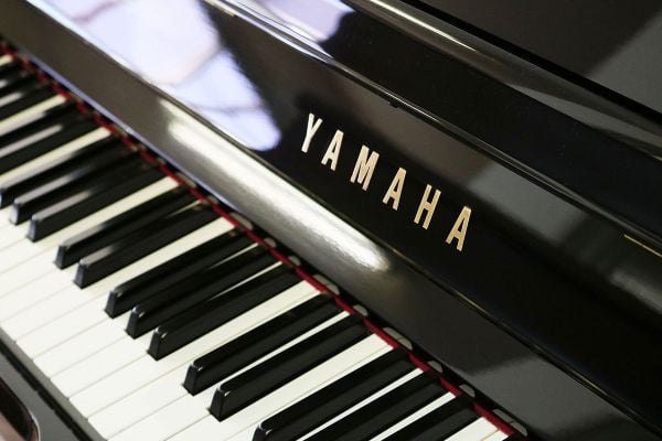 Piano cơ Yamaha U3M