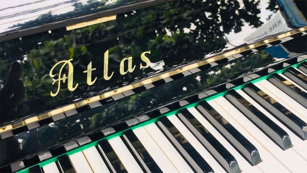 Đàn piano cơ Atlas A11K