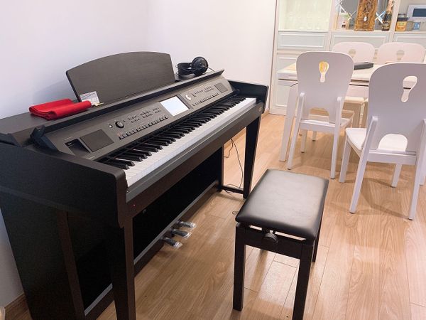 Piano điện Yamaha CVP 605