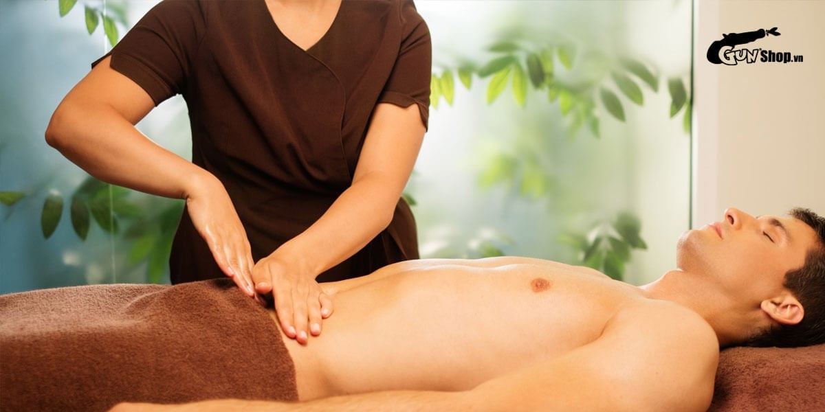 Massage Lingam có lợi ích gì? Cách thực hiện đúng bài bản