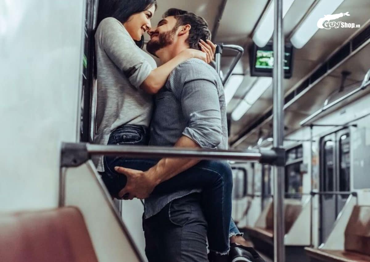 Public sex là gì?