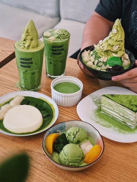 MATCHA DATE CÙNG MẸ 💚 TRÀ CHIỀU THƯ GIÃN NHÂN NGÀY CỦA MẸ 🥰
