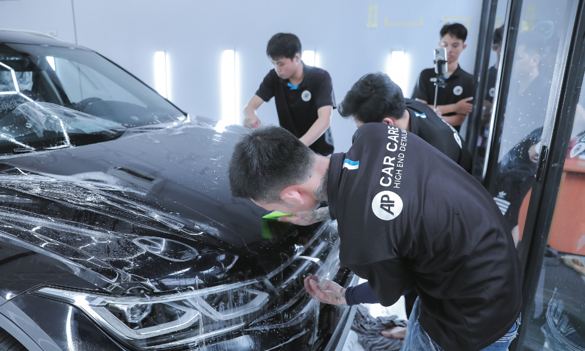 Quy trình dán PPF cho xe Audi A8L