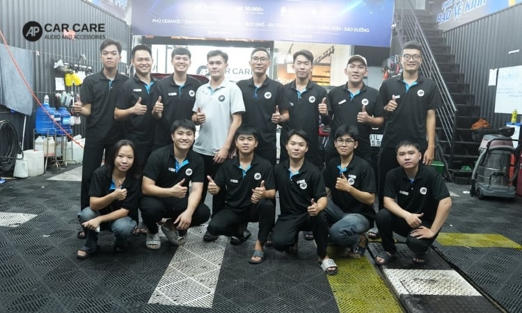 Hình ảnh thực tế dán PPF xe hơi tại AP Car Care