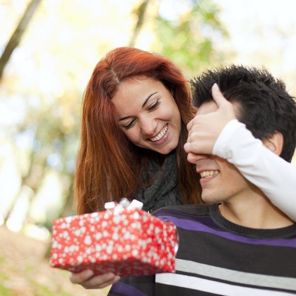 Quà tặng bạn trai nên chọn loại nào? 10+ Ý tưởng quà sinh nhật bạn trai ý nghĩa!