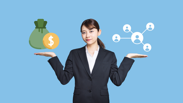 Cân nhắc giữa ngân sách và mức độ thân thiết trong mối quan hệ khi chọn quà