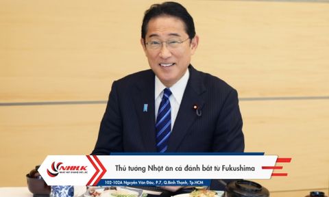 THỦ TƯỚNG NHẬT ĂN CÁ ĐÁNH BẮT TỪ FUKUSHIMA