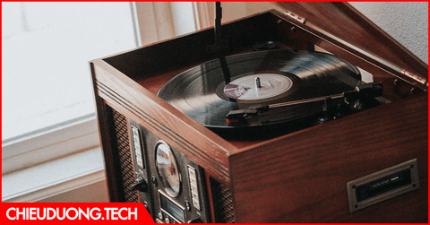 Vì sao sử dụng những chiếc turntable rẻ tiền có thể làm hư đĩa vinyl?