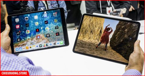 iPad Pro 2018 gặp lỗi cảm ứng và Face ID sau khi dán kính bảo vệ màn hình