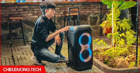 JBL Partybox Stage 320 có còn là 'chính mình' hay đã thay đổi một cách vượt bậc