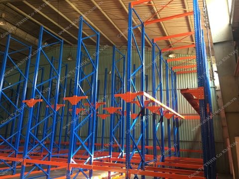 Nghiệm thu, thử tải công trình kệ chứa hàng tại Củ Chi