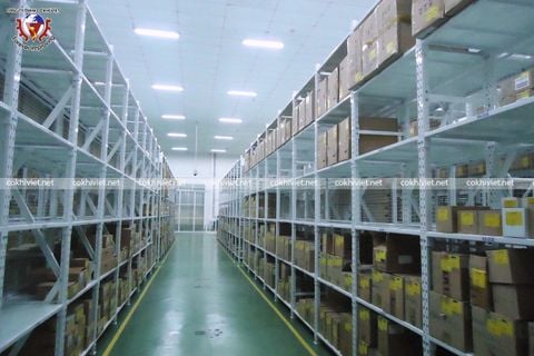 Giá kệ chứa hàng dược phẩm