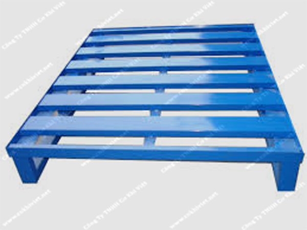 PALLET SẮT CHỨA HÀNG TRONG NHÀ KHO