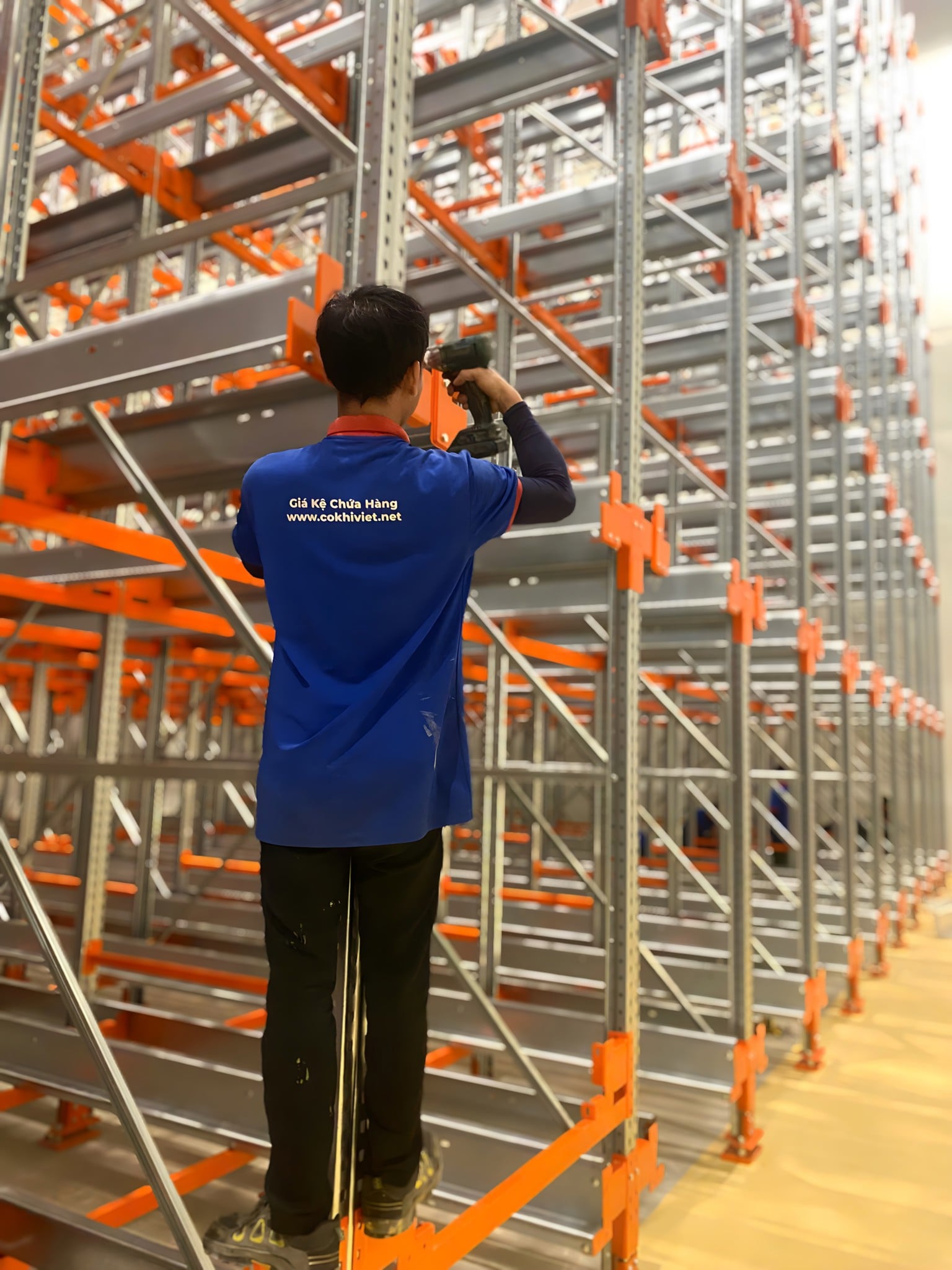 kệ tự động cho kho lạnh