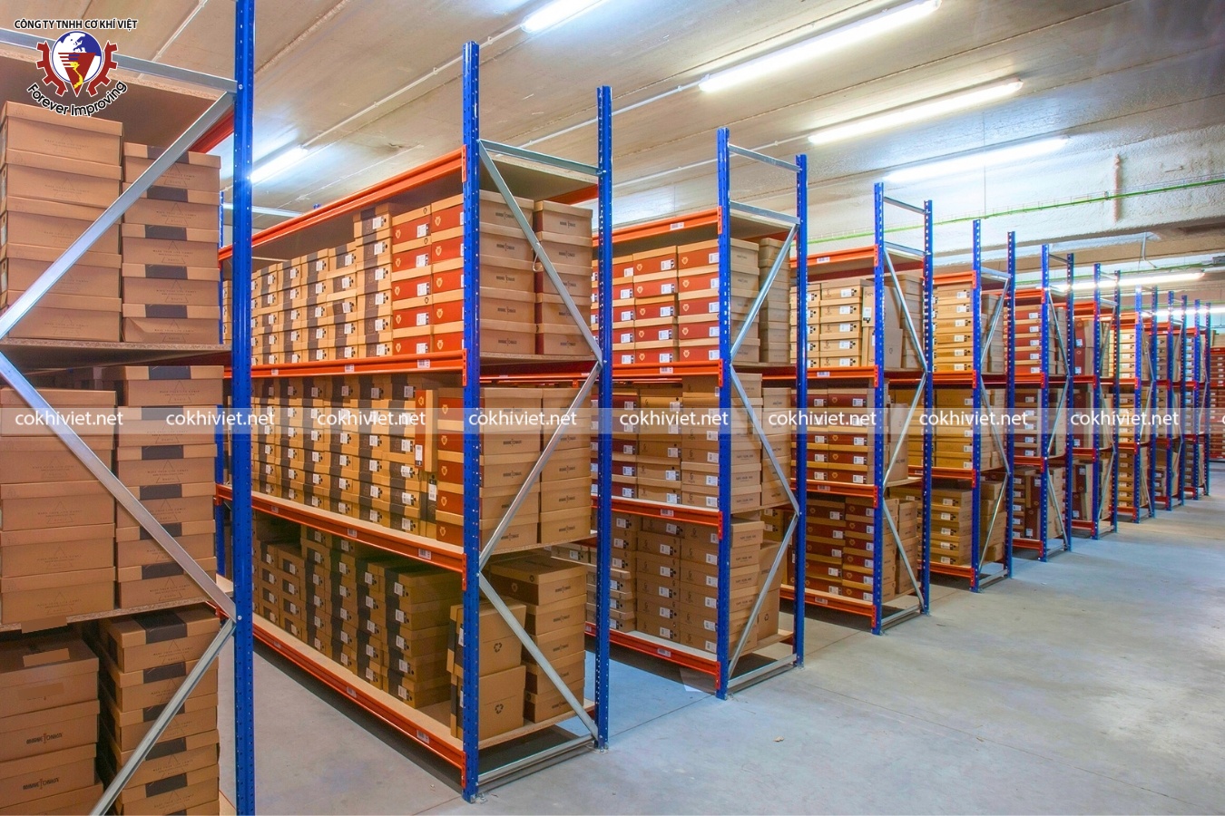 Kệ trung tải logistics