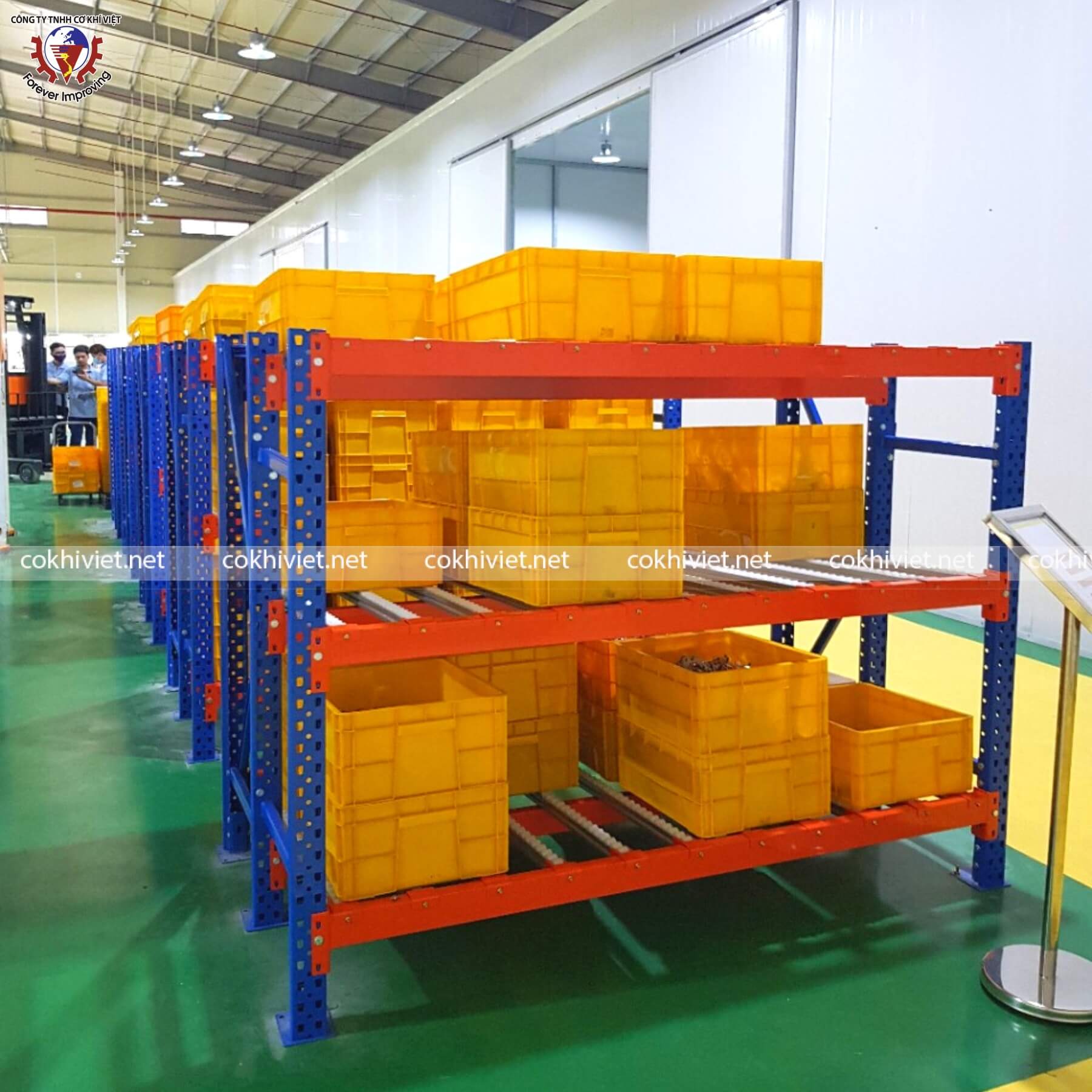 Kệ con lăn flow rack