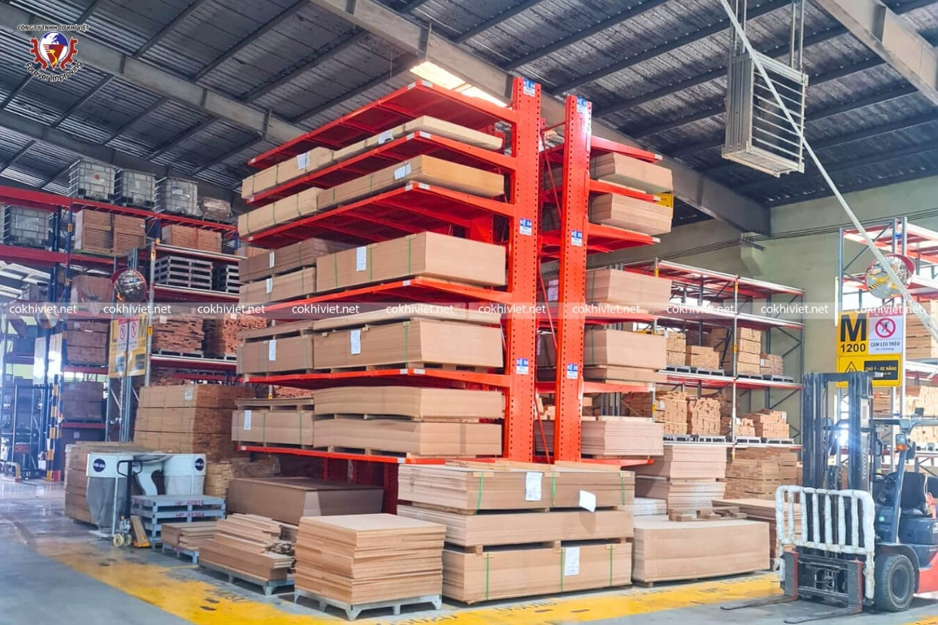 Kệ tay đỡ Cantilever