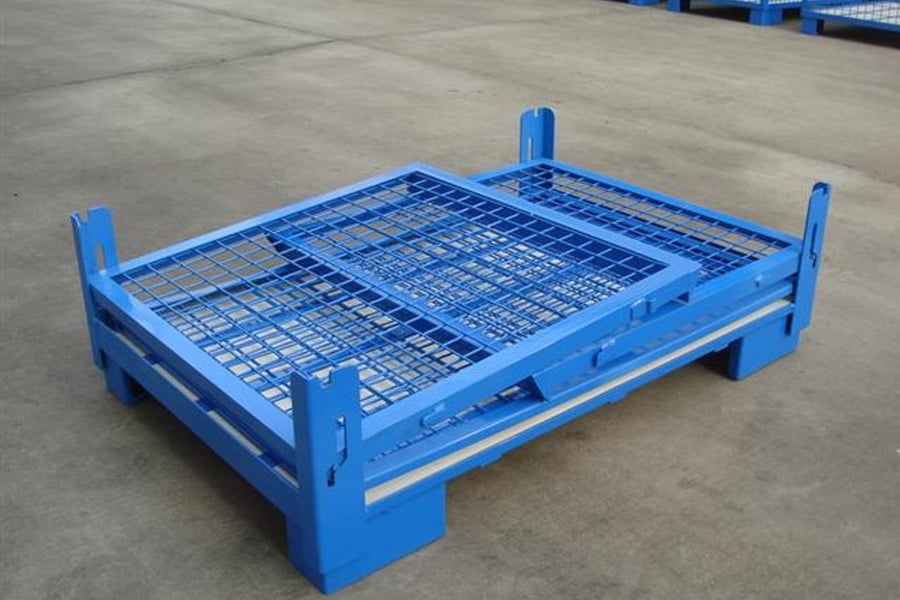 Foldable pallet cage