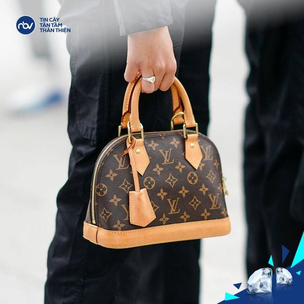 Tìm hiểu về chiếc túi xách nữ Louis Vuitton Neverfull Tote