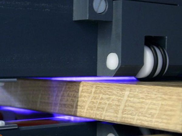 Bóng đèn sấy trong ngành gỗ - Giải pháp tối ưu chất lượng phủ UV.
