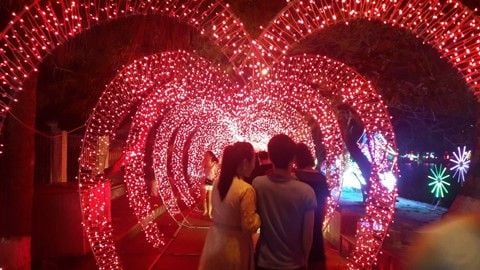 Lễ hội ánh sáng lần đầu tiên tại Nha Trang Khánh Hòa