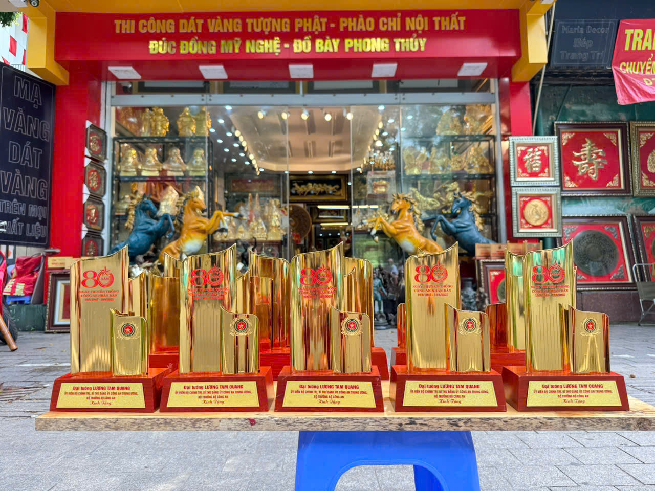 QUÀ TẶNG MẠ VÀNG