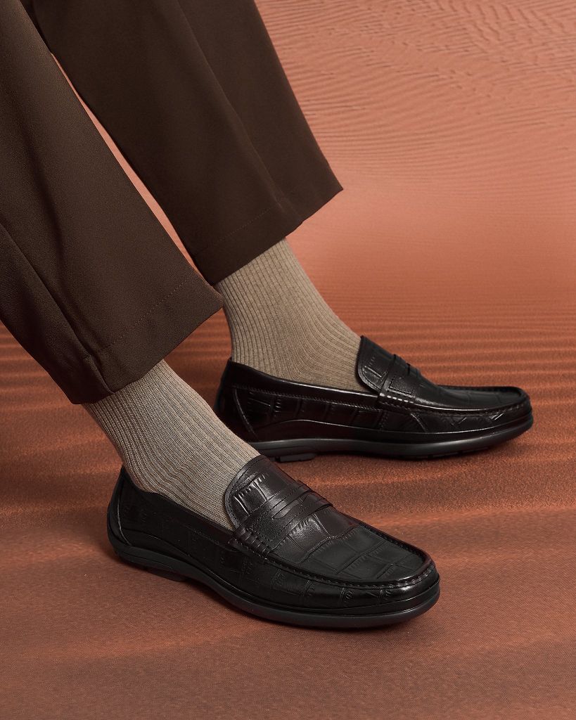 Cách Phối Đồ Với Loafer: Từ Công Sở Đến Cuối Tuần