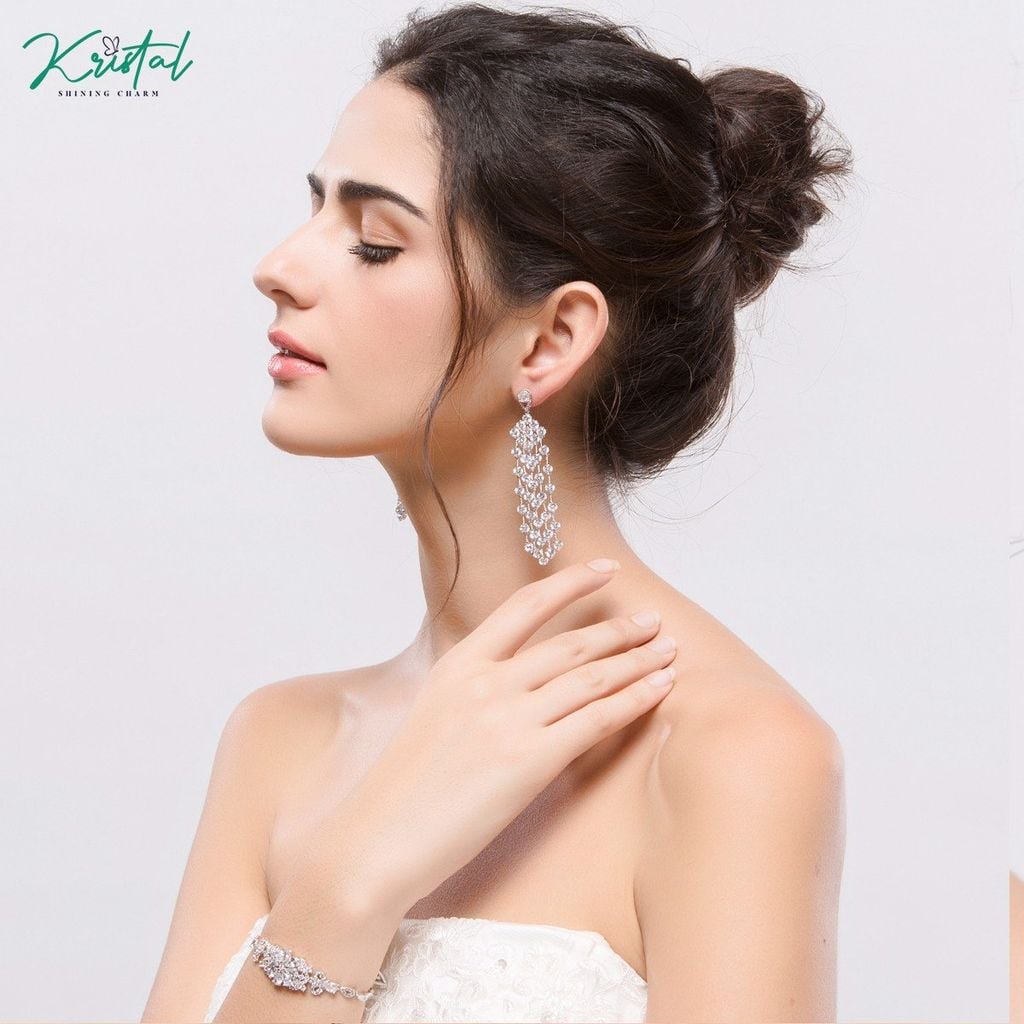 CÁC KIỂU BÔNG TAI ĐẸP, PHÙ HỢP VỚI TRANG PHỤC