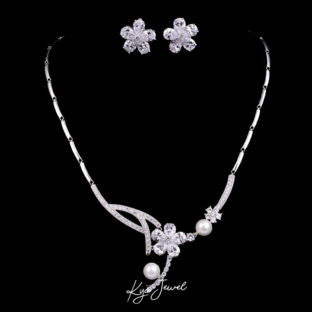 Vì sao nên chọn trang sức đá tự nhiên?