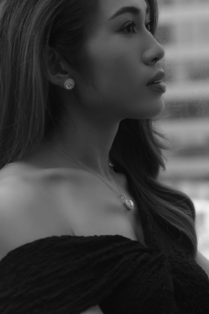 ĐEO HOA TAI VÀ NHỮNG CÔNG DỤNG KHÔNG NGỜ TỚI