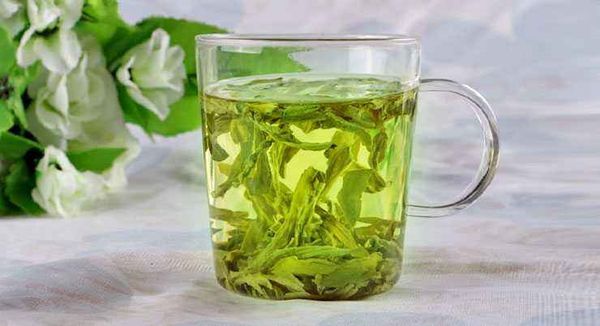 Uống trà lá sen thế nào mới giảm cân?