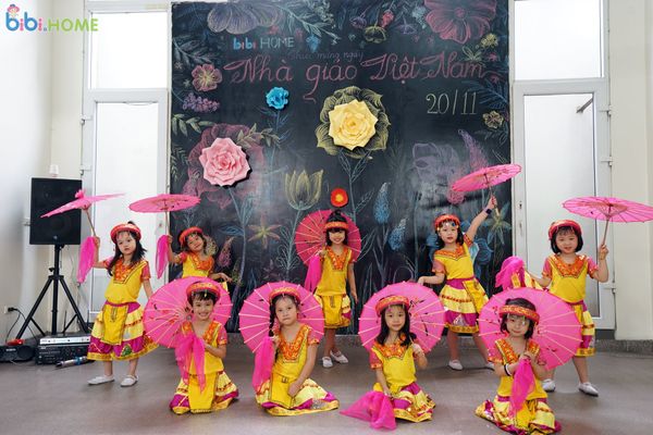 Văn nghệ chào mừng ngày nhà giáo Việt Nam 20/11