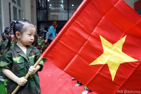 Chúng mình đi khắp thế giới