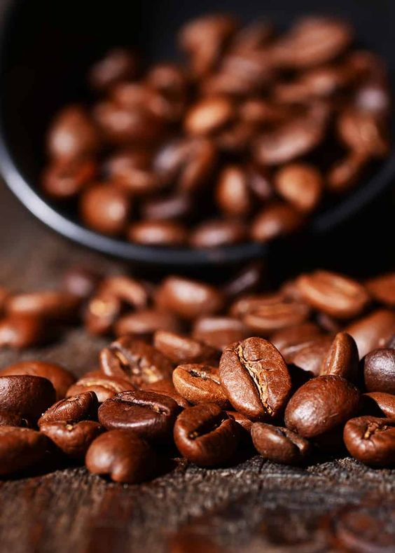 Hạt cà phê Arabica cho vị chua, thanh, nhẹ nhàng, hương hoa quả 