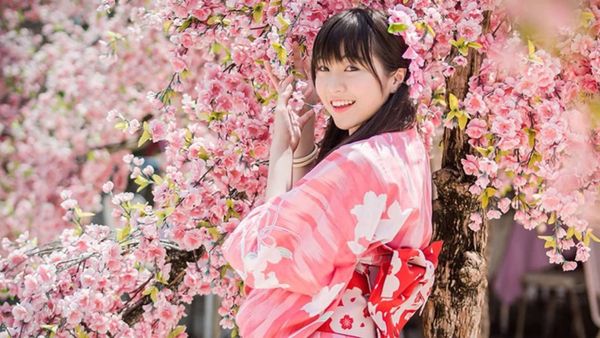 Kimono – Nét văn hóa truyền thống độc đáo của người Nhật – Kết nối thương  mại quốc tế