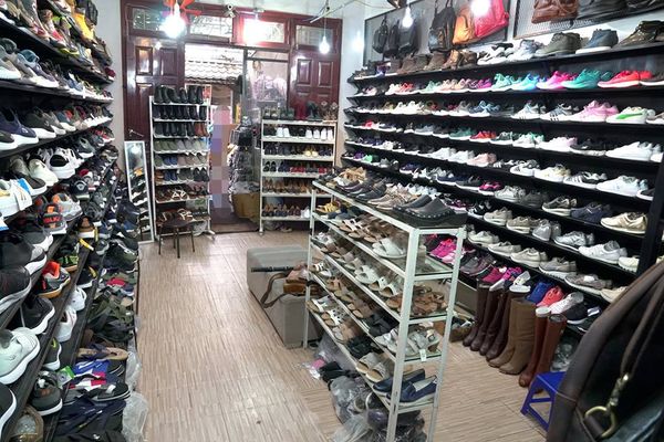 Shop giayla.com chuyên bán giày ngoại cỡ uy tín nhất tại Hà Nội